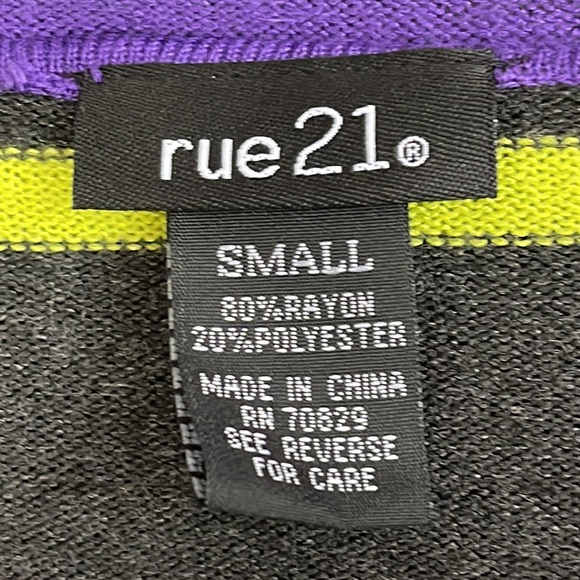 🦋3/40 RUE21 Sweater Hoodie (S) - Picture 8 of 10